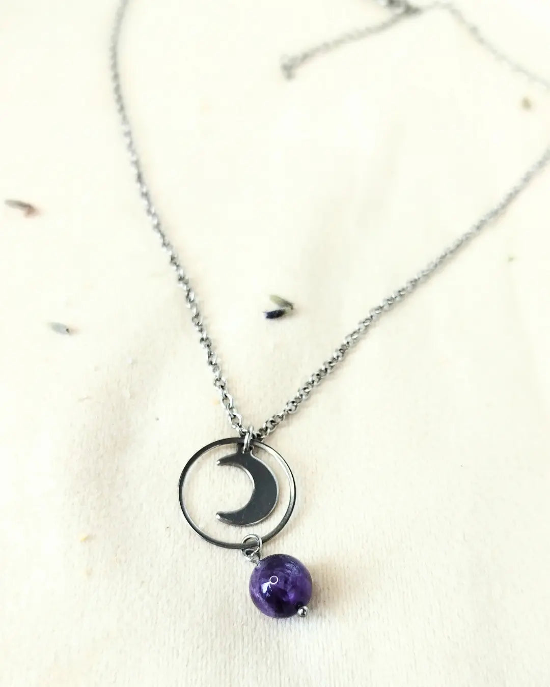 Collier Améthyste Sélénya – Calme Intérieur & Intuition Pierres & Enchantements